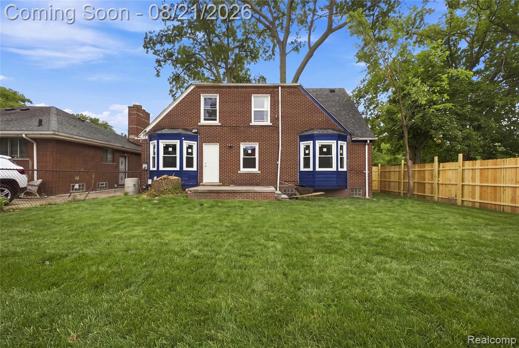 12540 E Outer Drive Property Photo 30