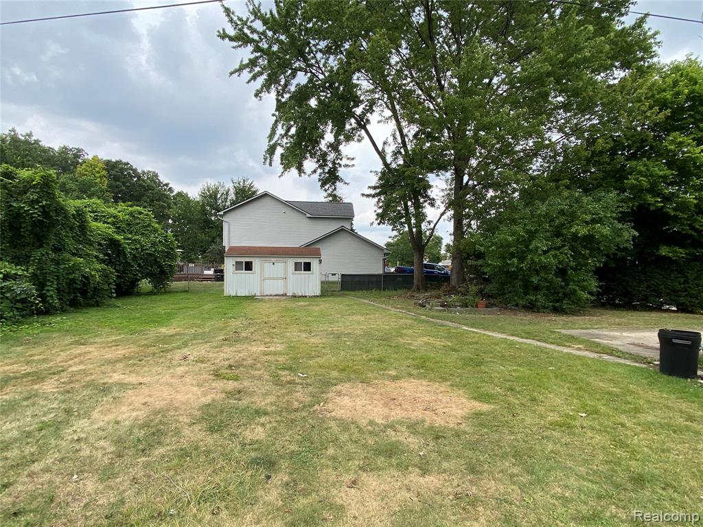 31050 Maplewood Street Property Photo 3