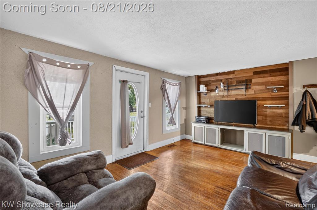 430 Power Street Property Photo 9