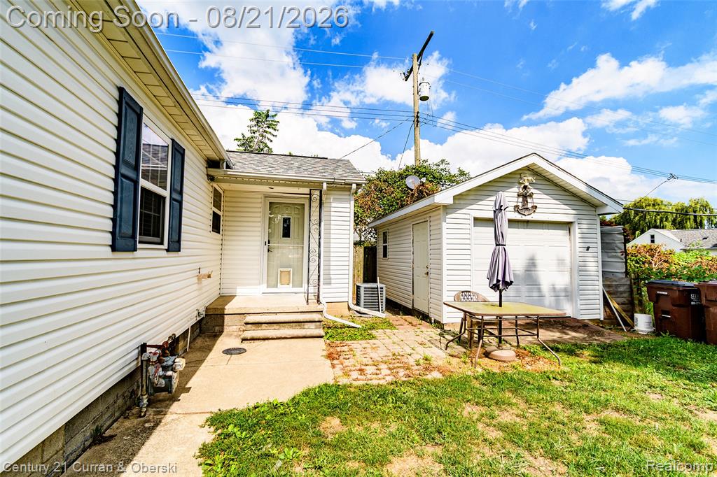 3013 Lakeview Street Property Photo 25