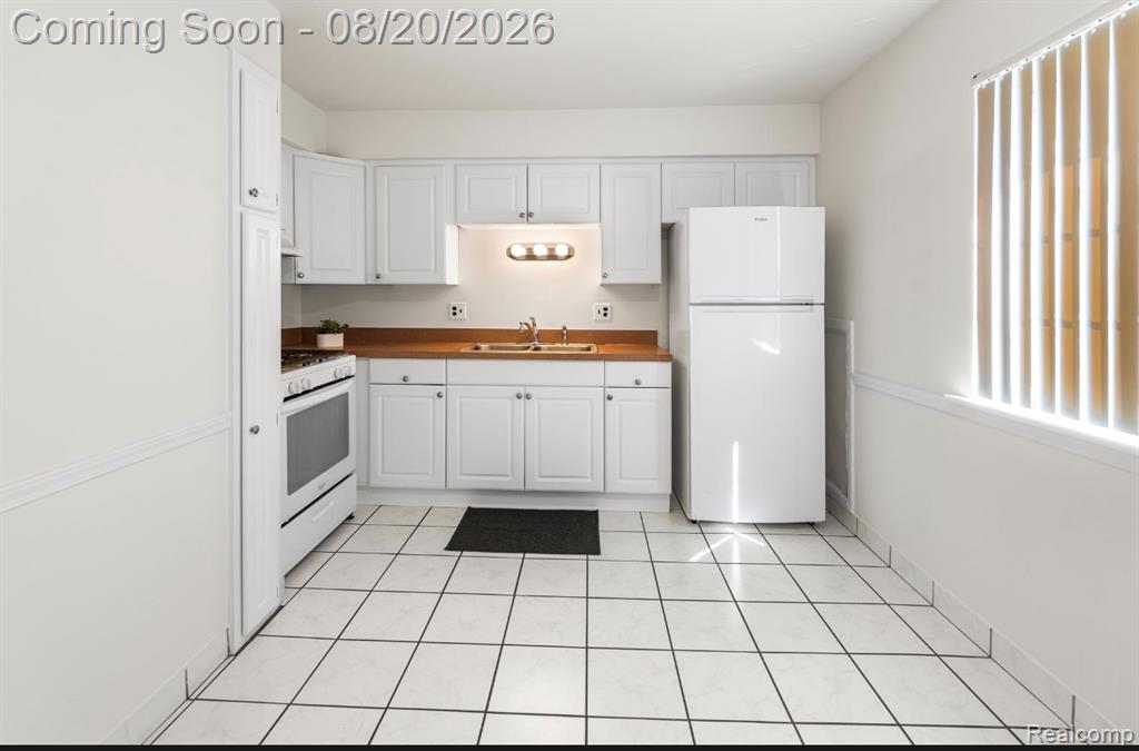 8140 Crestview Drive Property Photo 17