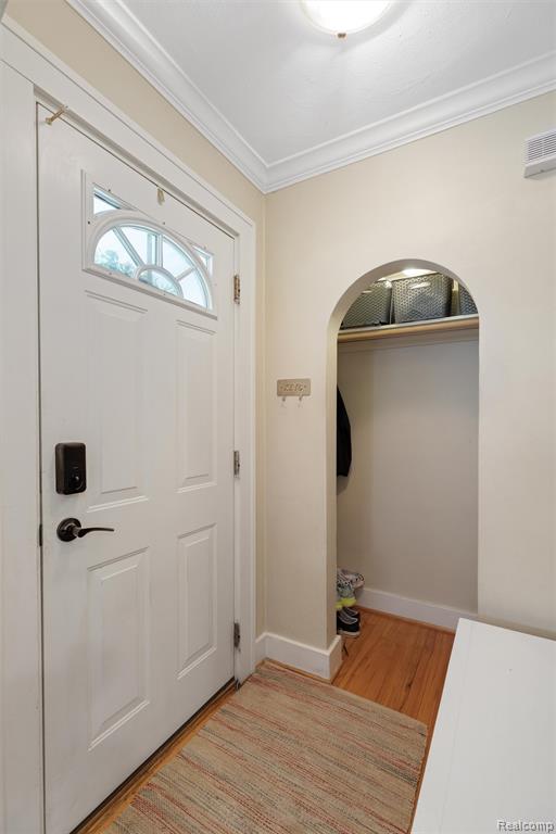 1208 Villa Road Property Photo 2