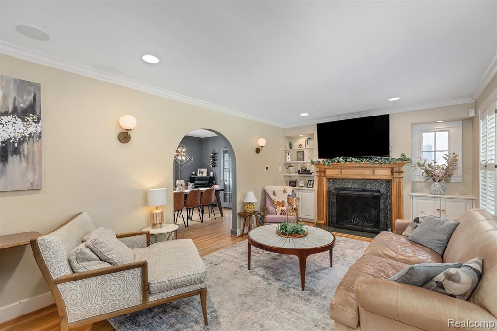 1208 Villa Road Property Photo 3