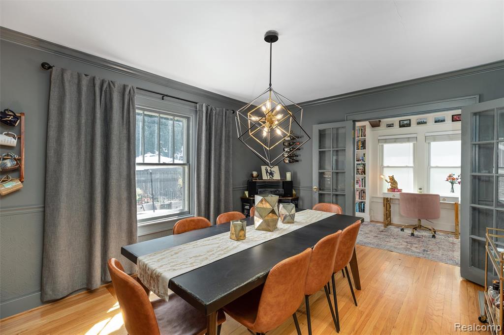 1208 Villa Road Property Photo 6