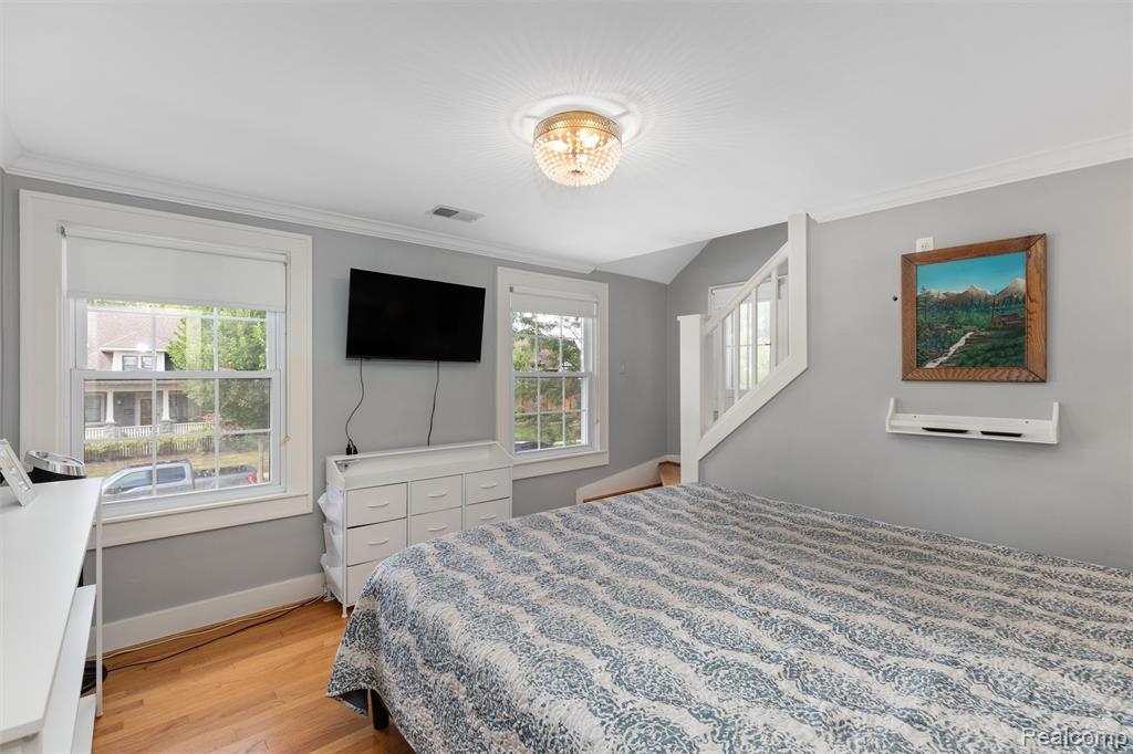 1208 Villa Road Property Photo 16