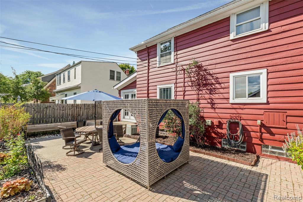 1208 Villa Road Property Photo 27