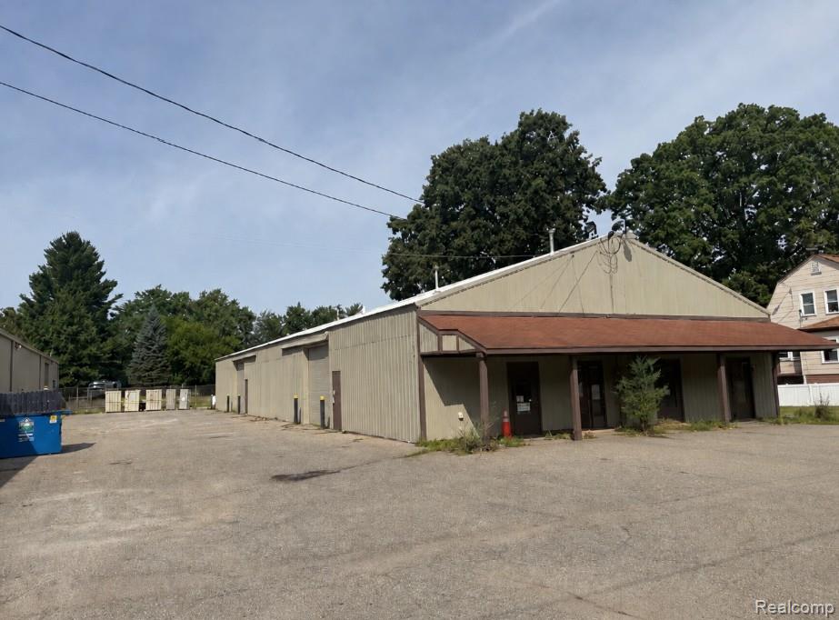 7257 N Dort Highway Property Photo 1