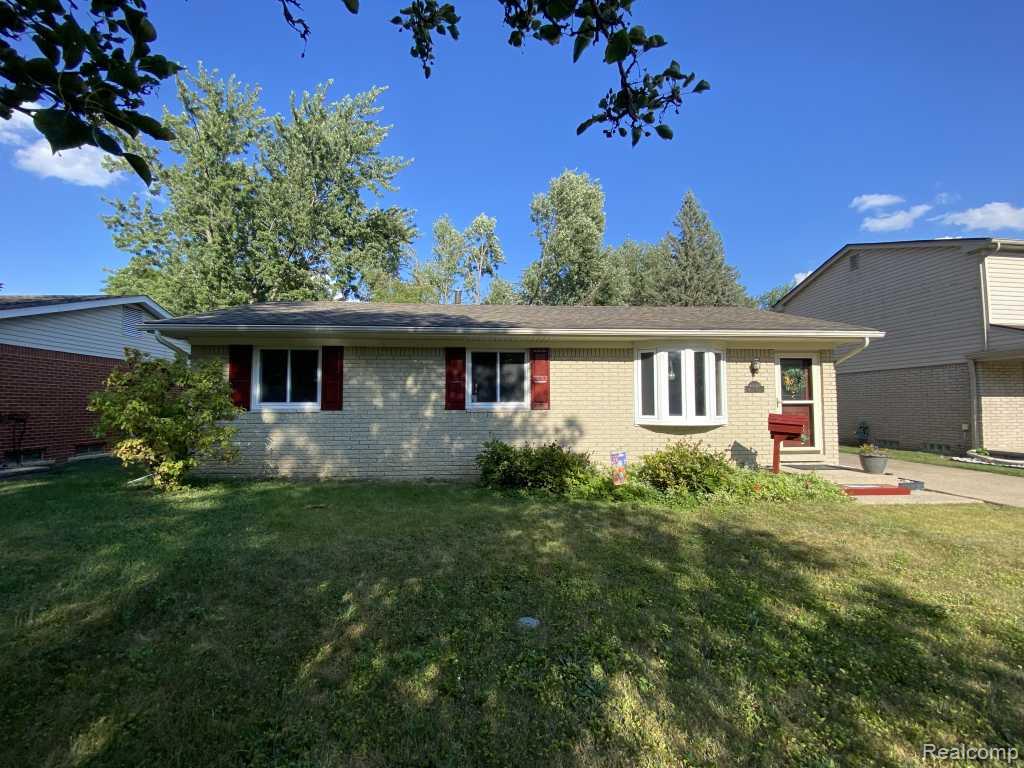 6850 Willow Creek Drive Property Photo 1