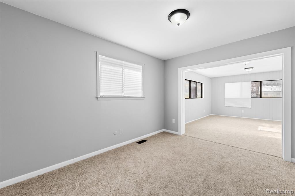 19925 Winthrop Street Property Photo 2