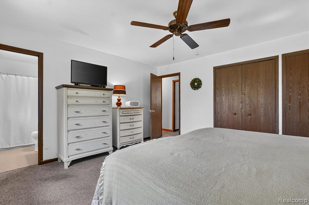6895 Stow Road Property Photo 23