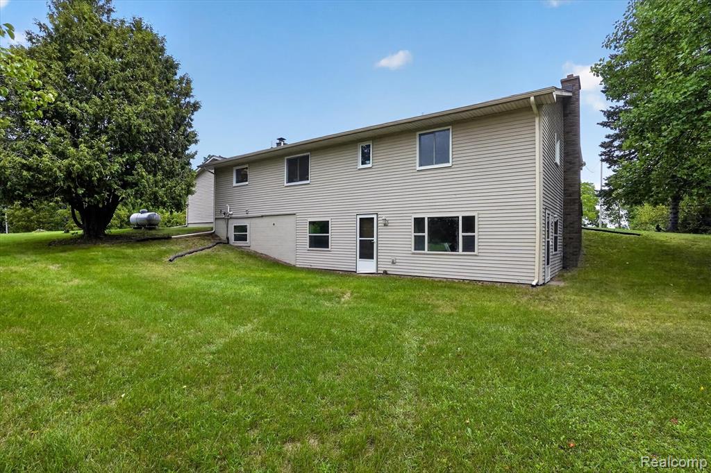 6895 Stow Road Property Photo 31