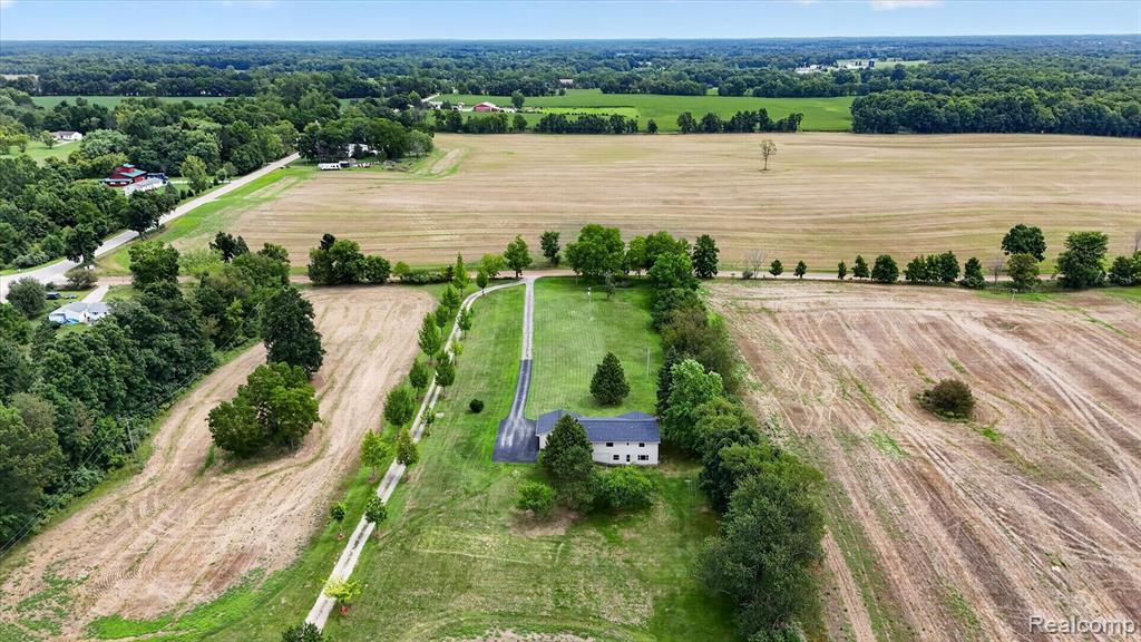 6895 Stow Road Property Photo 35
