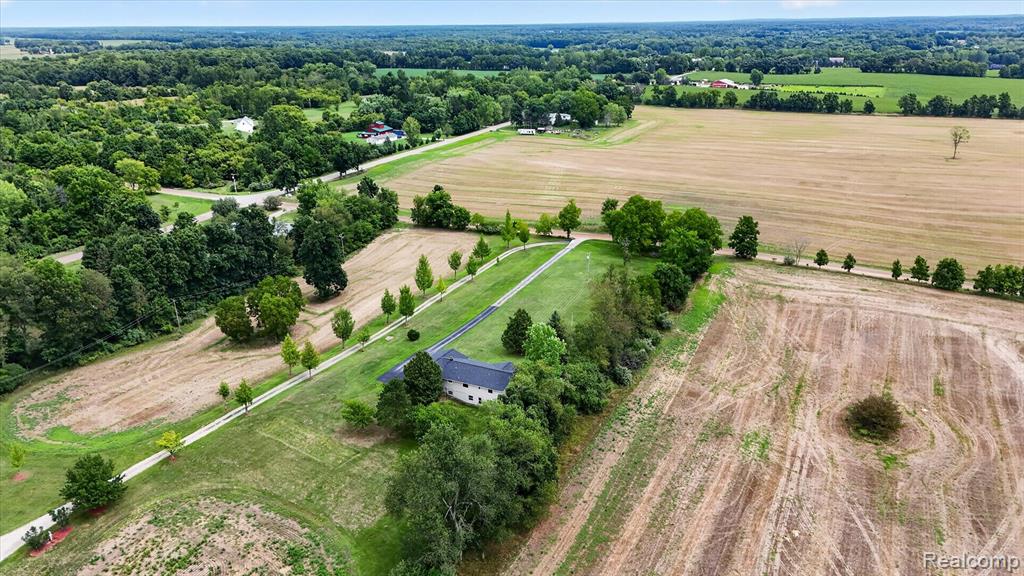 6895 Stow Road Property Photo 36