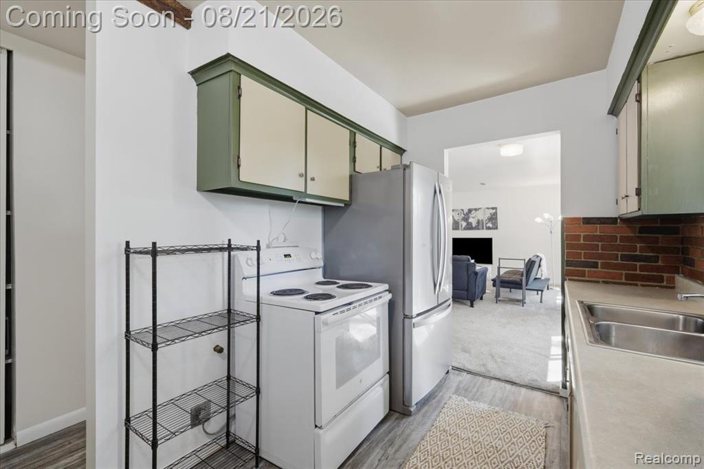 4845 Pelton Road Property Photo 14