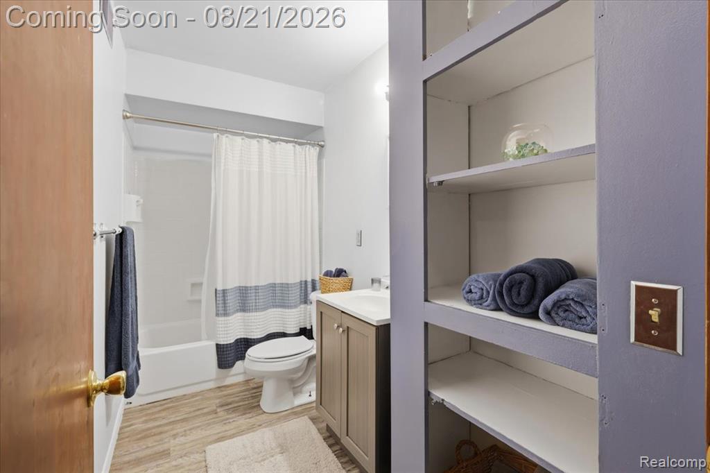 4845 Pelton Road Property Photo 19