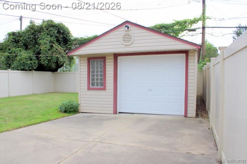 7857 Monroe Boulevard Property Photo 2