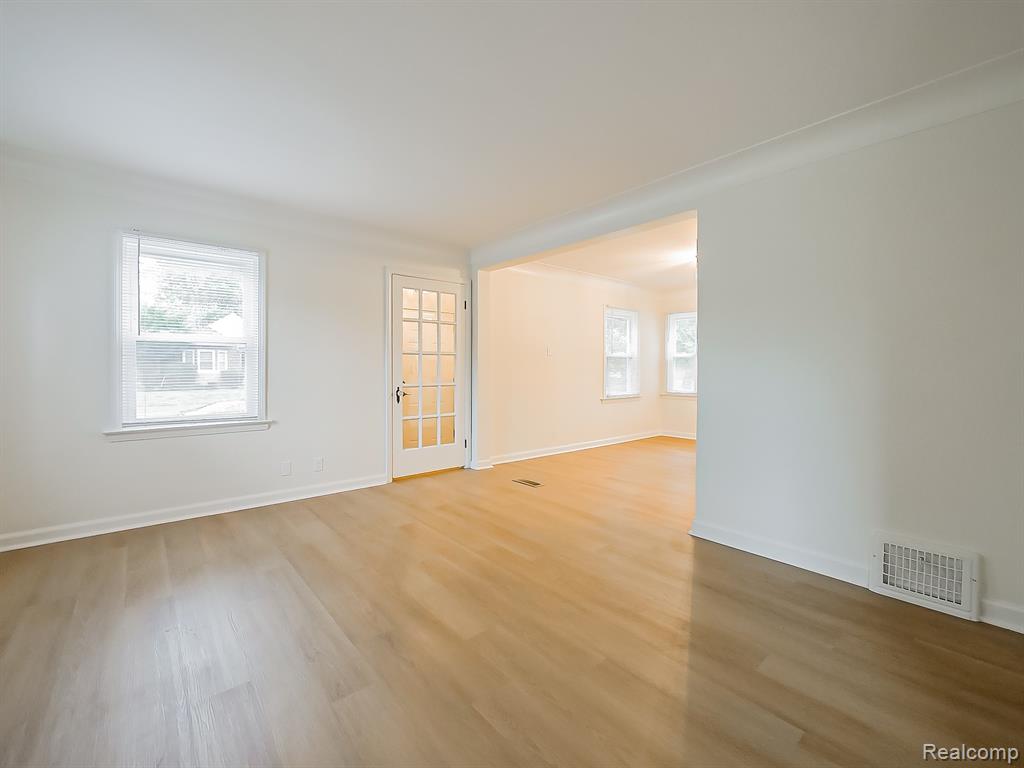 19211 Pierson Street Property Photo 2