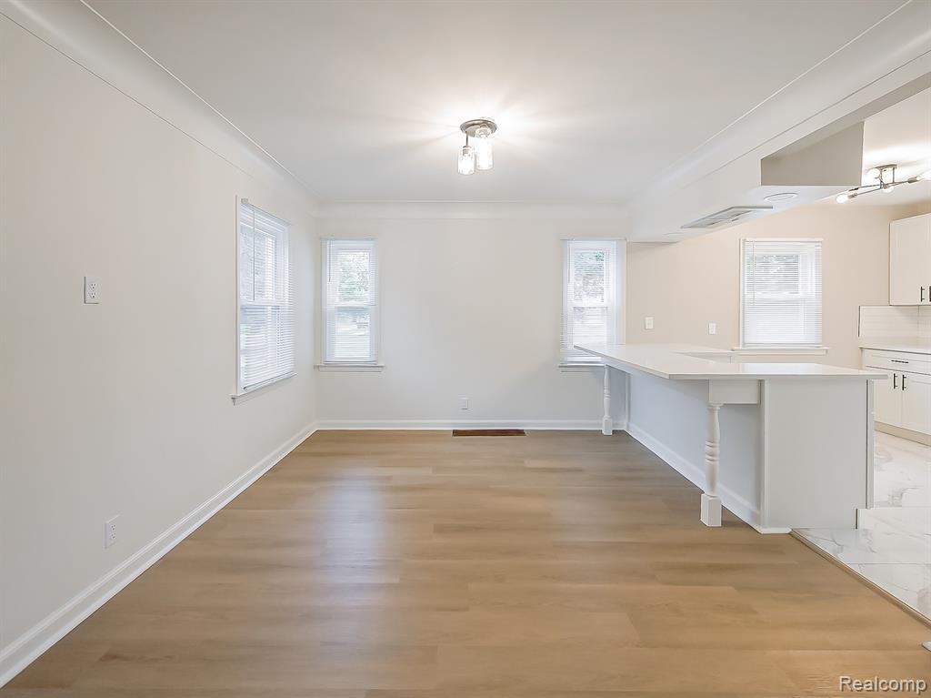 19211 Pierson Street Property Photo 5