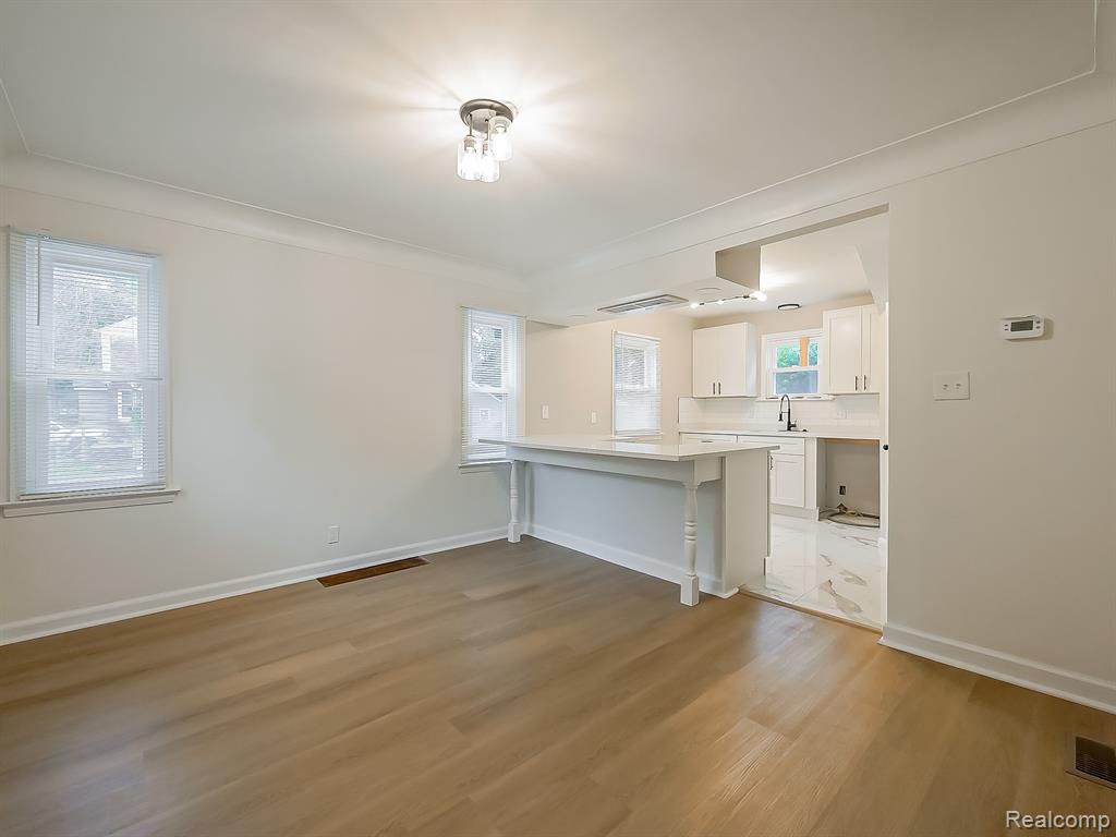 19211 Pierson Street Property Photo 6