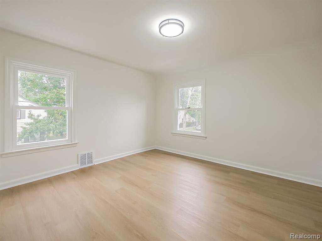 19211 Pierson Street Property Photo 16