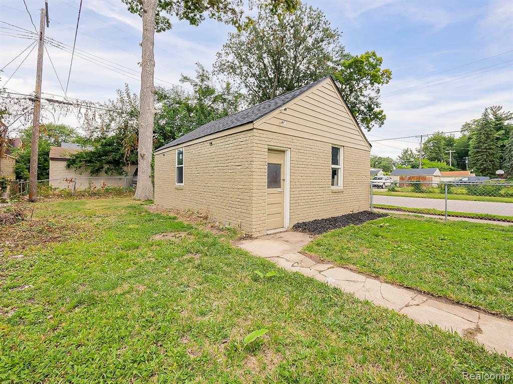 19211 Pierson Street Property Photo 28