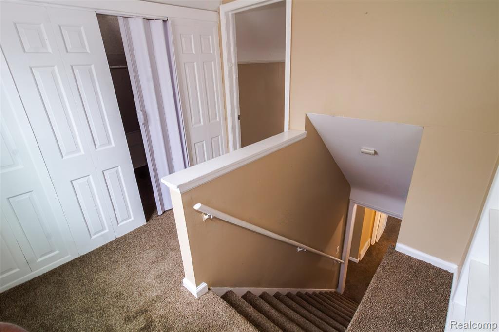 12324 Lansdowne Street Property Photo 17
