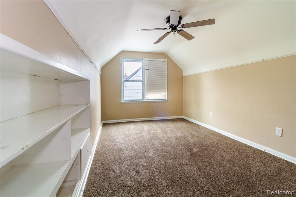 12324 Lansdowne Street Property Photo 18