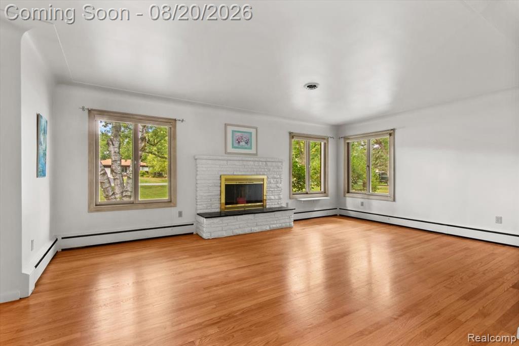 5860 Wright Drive Property Photo 6