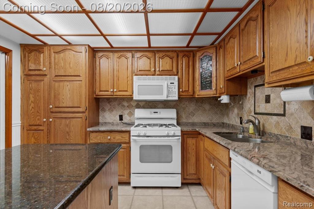 5860 Wright Drive Property Photo 13