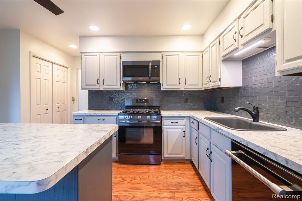 526 Midland Boulevard Property Photo 8