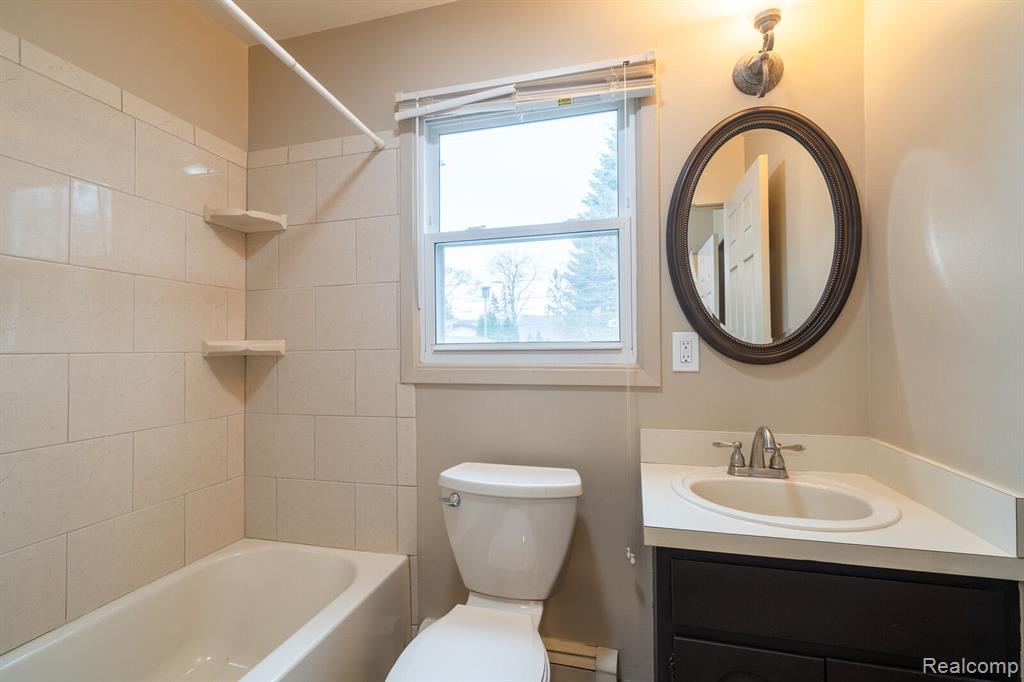 526 Midland Boulevard Property Photo 13