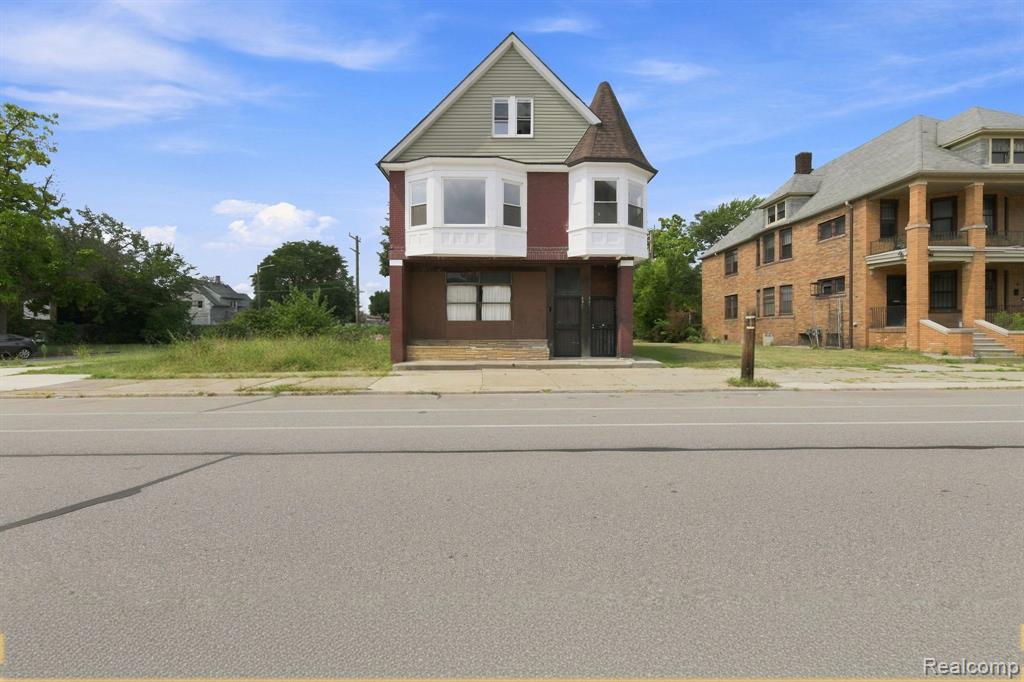 5209 Mcdougall Street Property Photo 1