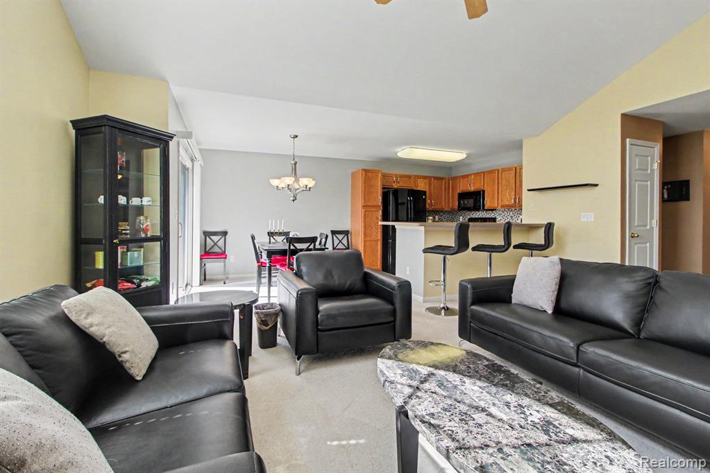 24211 Chesapeake Circle Property Photo 2