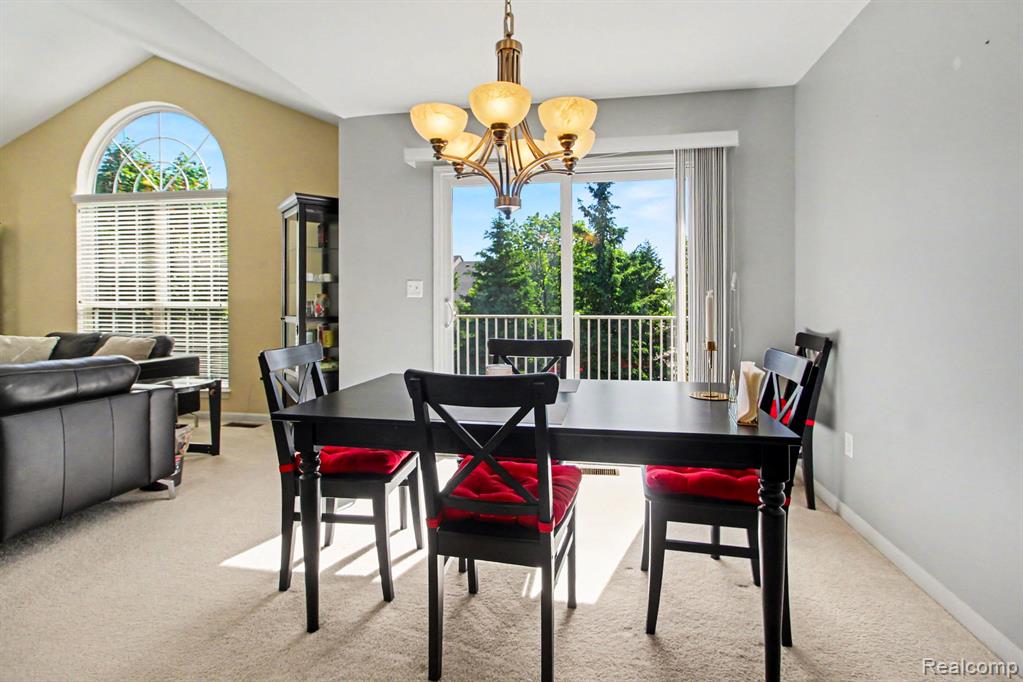 24211 Chesapeake Circle Property Photo 4