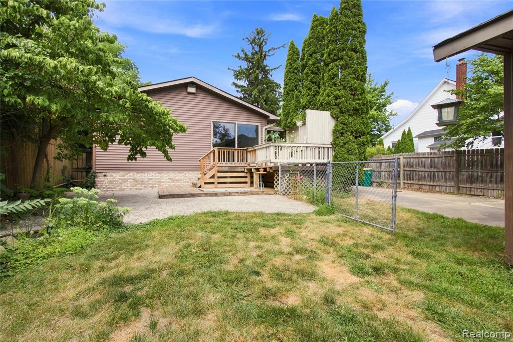21814 Parker Street Property Photo 31