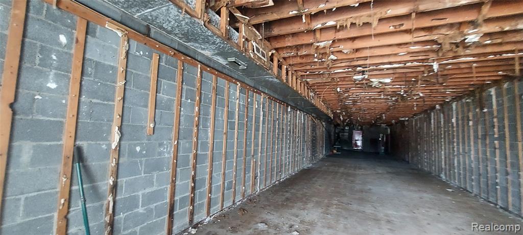 15133 Gratiot Avenue Property Photo 3