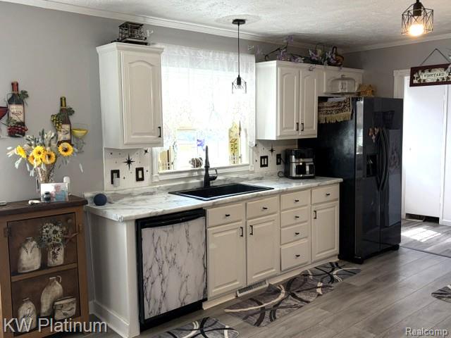 6196 Green Lake Court Property Photo 4