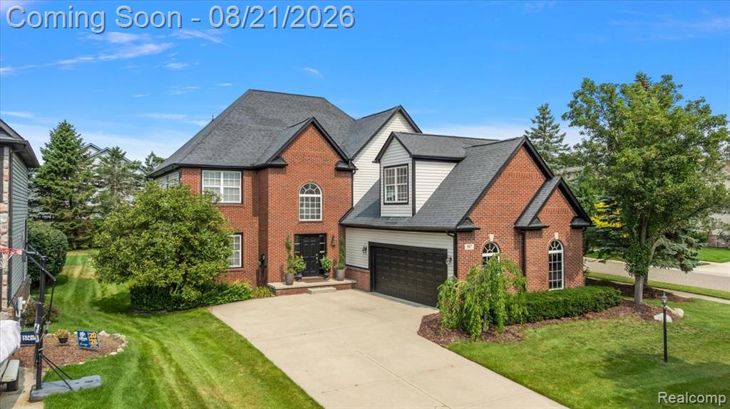 587 Bay Pointe Drive Property Photo 1