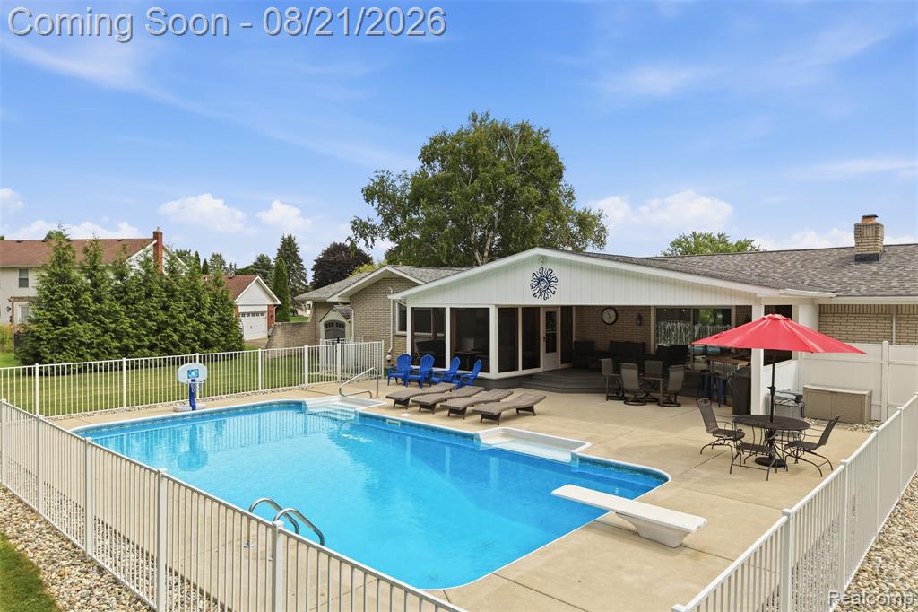 10528 Blaine Road Property Photo 2