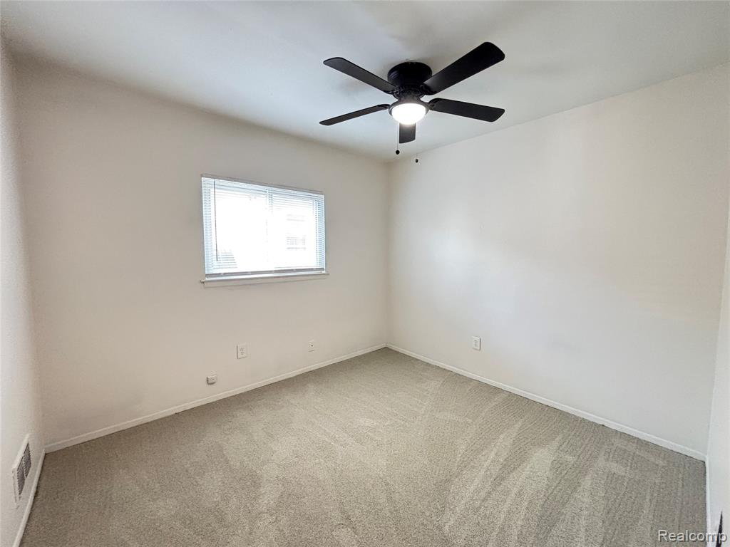 1026 E Evelyn Avenue Property Photo 16
