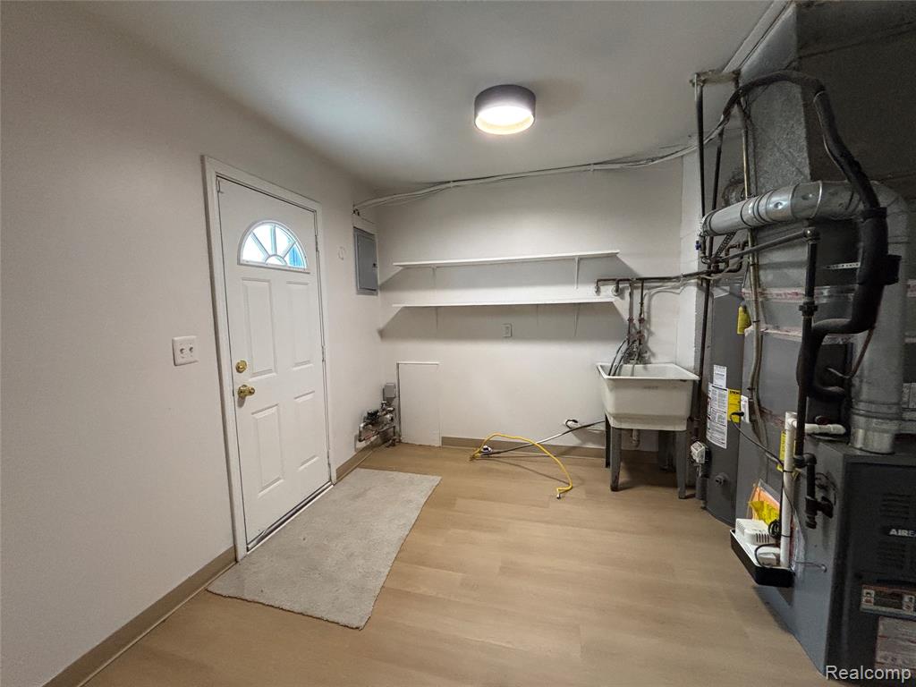 1026 E Evelyn Avenue Property Photo 18