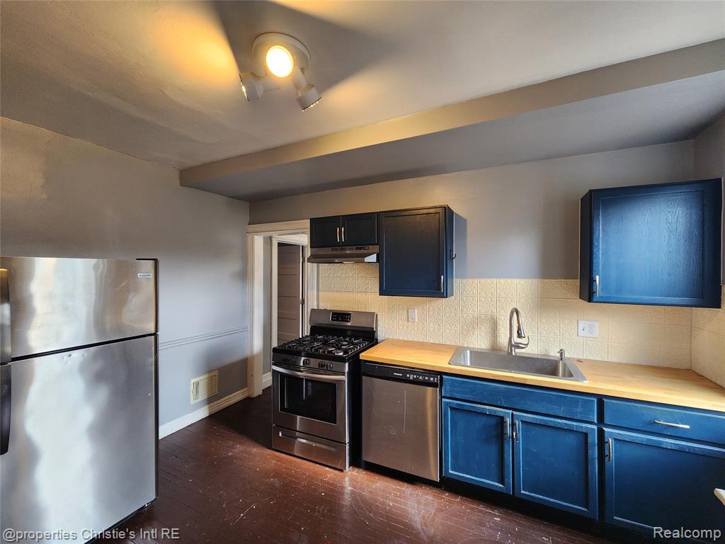 611 E Bethune Street Property Photo 5