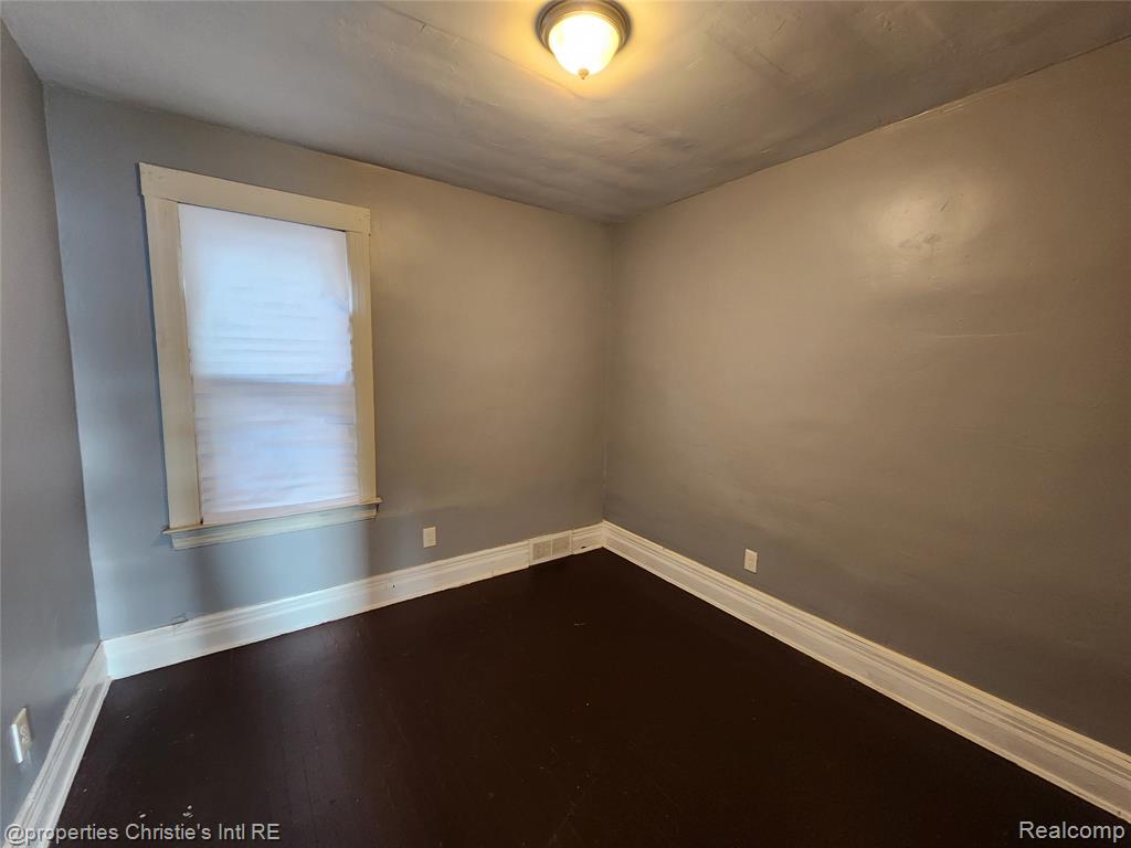 611 E Bethune Street Property Photo 8
