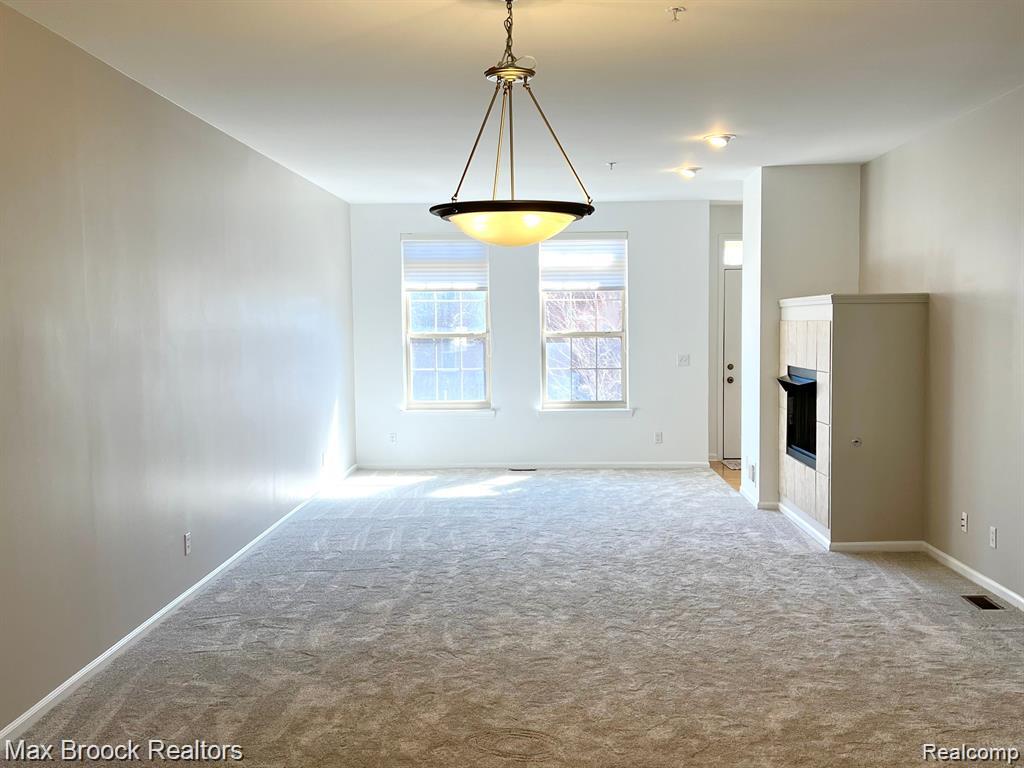3111 Camden Drive Property Photo 3