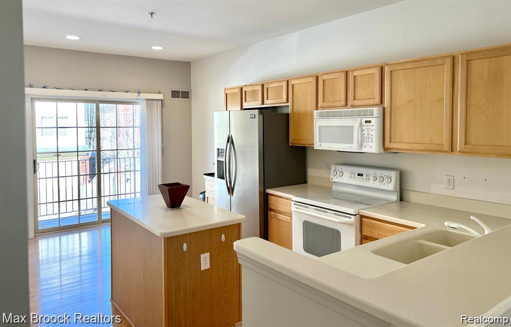 3111 Camden Drive Property Photo 4