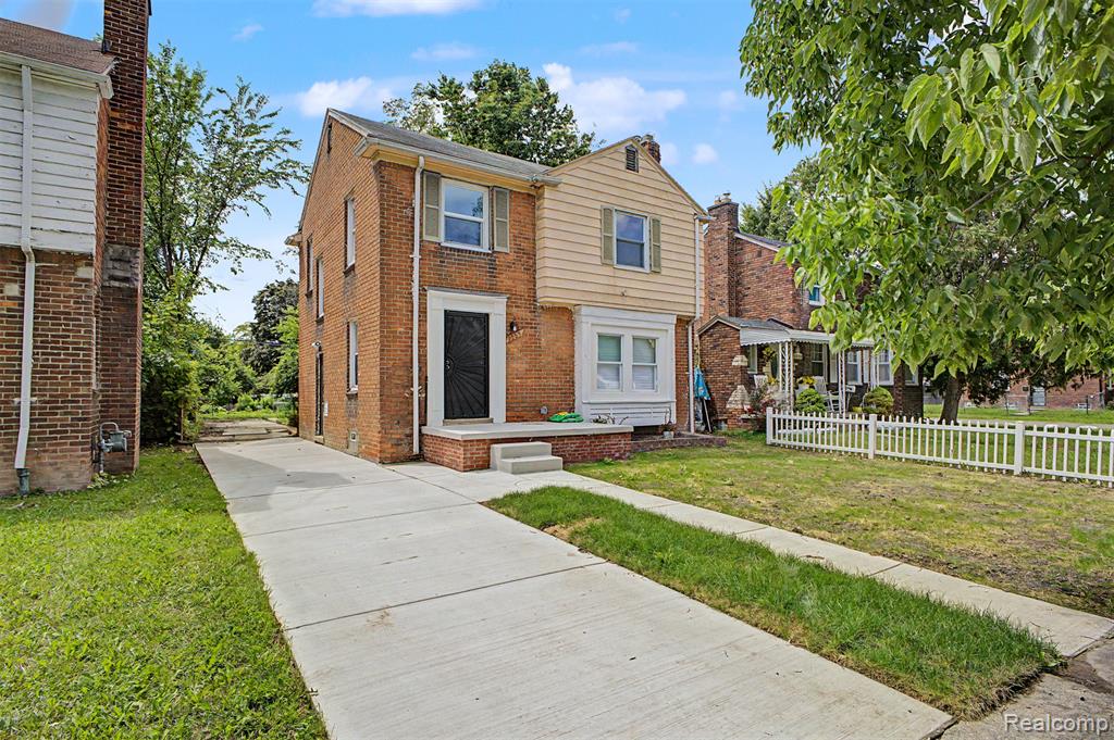 9263 Rosemont St Avenue Property Photo 1