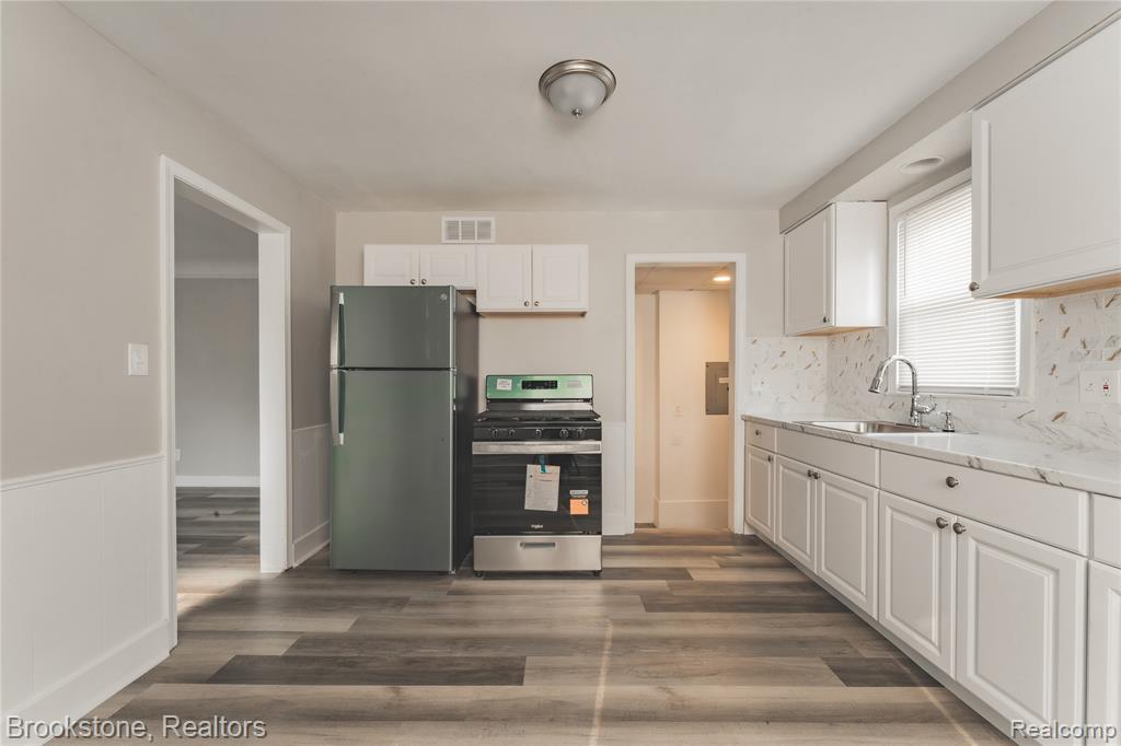 26461 Belanger Street Property Photo 6
