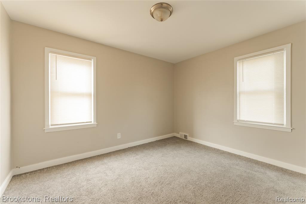 26461 Belanger Street Property Photo 18