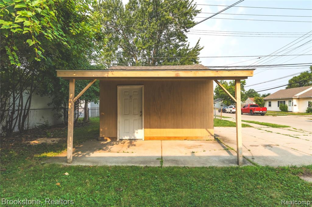 26461 Belanger Street Property Photo 27