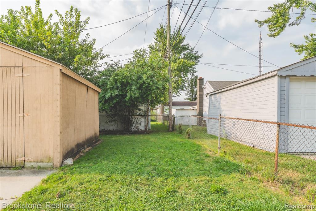 26461 Belanger Street Property Photo 29
